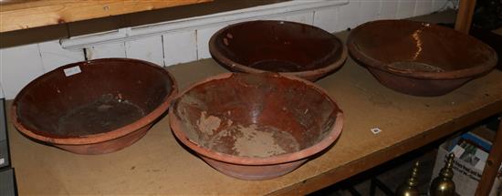 4 cream bowls